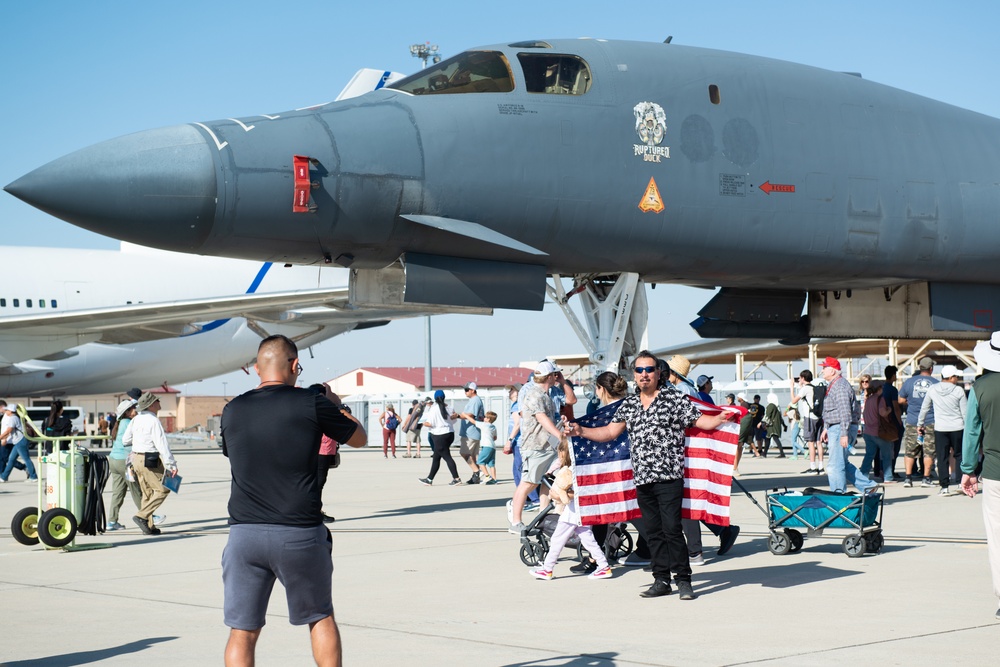 Edwards AFB hosts 2022 Aerospace Valley Open House, Air Show and STEM Expo