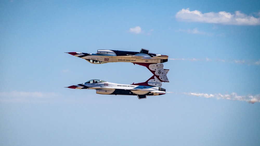 Edwards AFB hosts 2022 Aerospace Valley Open House, Air Show and STEM Expo