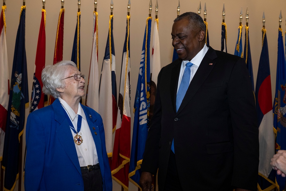 SECDEF Hosts 25th Anniversary Ceremony for Military Women's Memorial