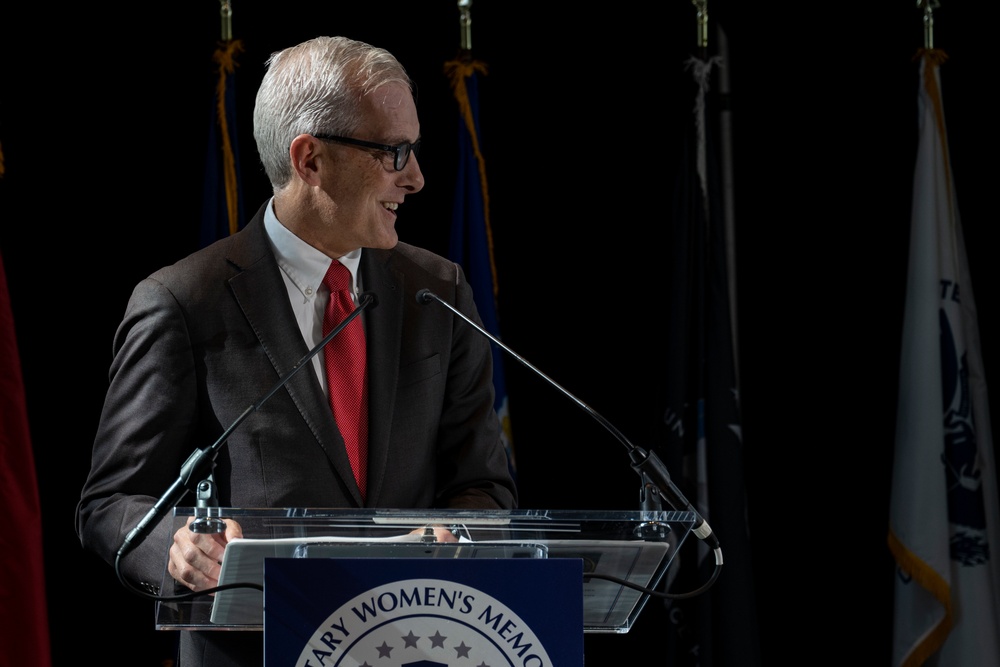 SECDEF Hosts 25th Anniversary Ceremony for Military Women's Memorial