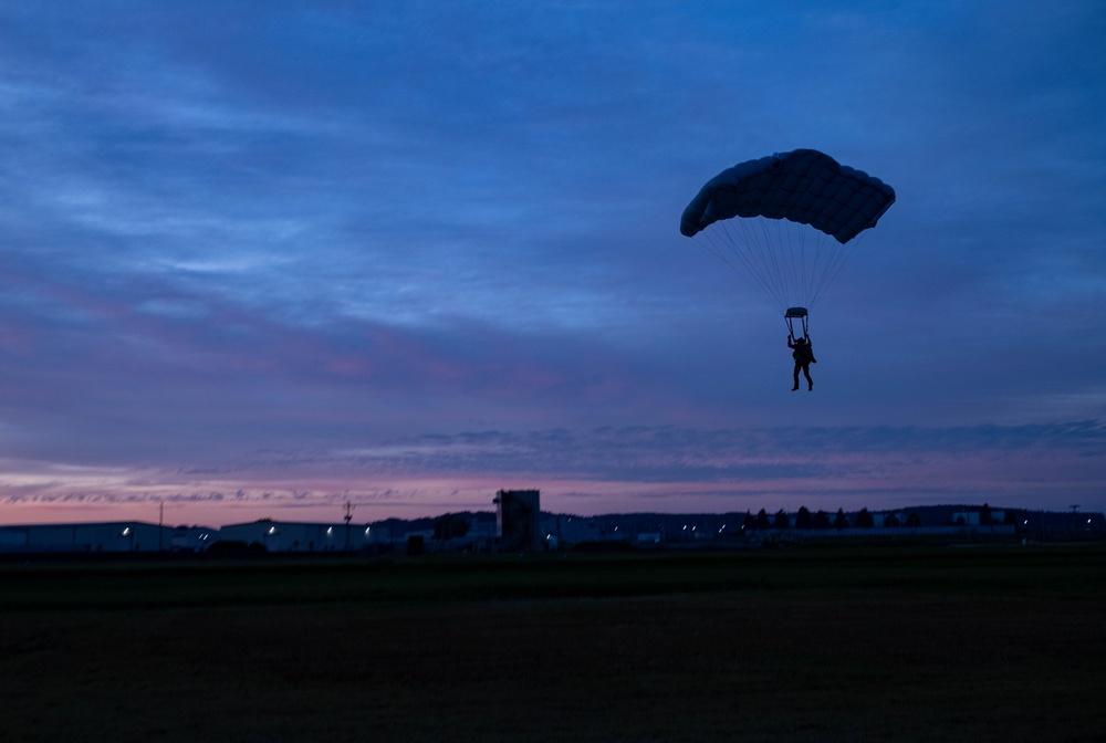 Shadows in the Night: Kunsan hosts combined SOF training