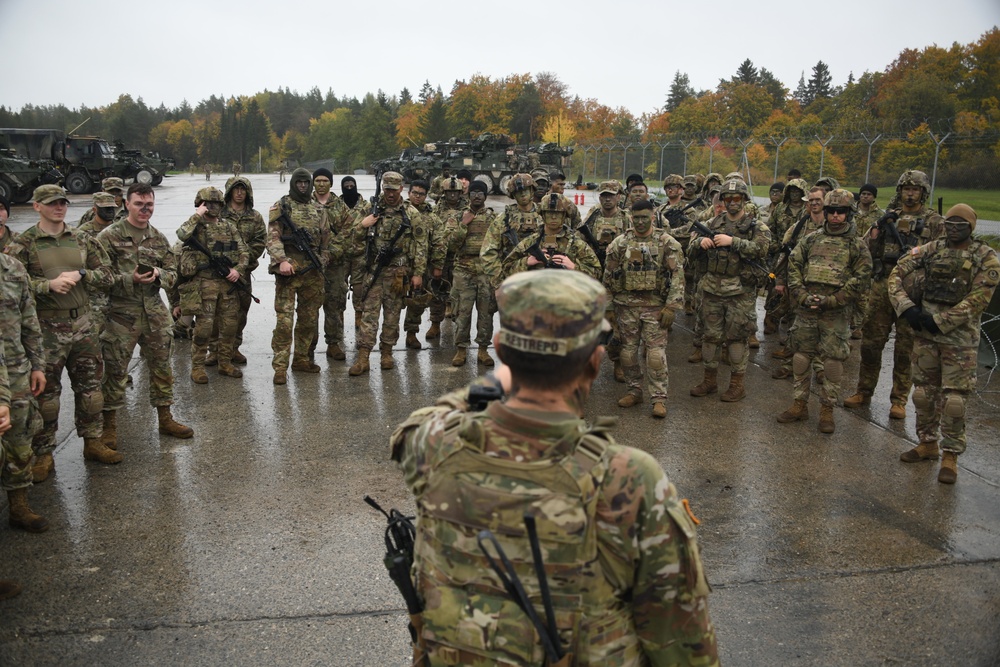 1/2 CR conduct Squad Live Fire