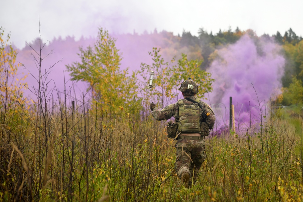 1/2 CR conduct Squad Live Fire