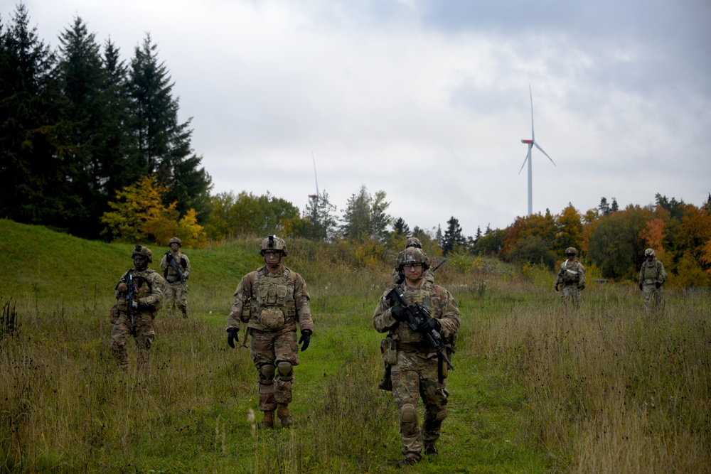 1/2 CR conduct Squad Live Fire