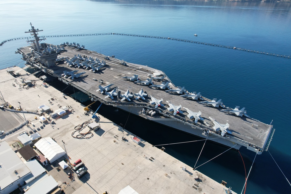 NSA Souda Bay welcomes USS George H. W. Bush (CVN 77)