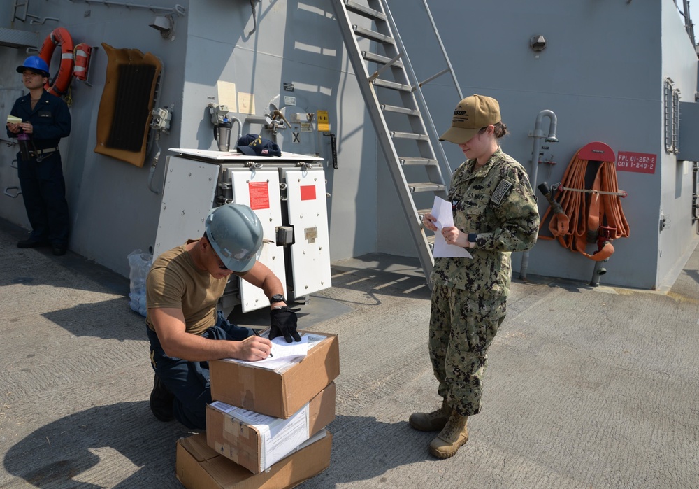 NAVSUP Fleet Logistics Center Bahrain Supports USS Delbert D. Black