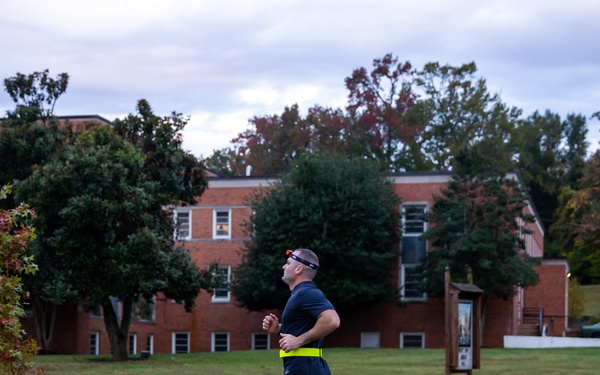 Master Sgt. Trains For 47th Marine Corps Marathon