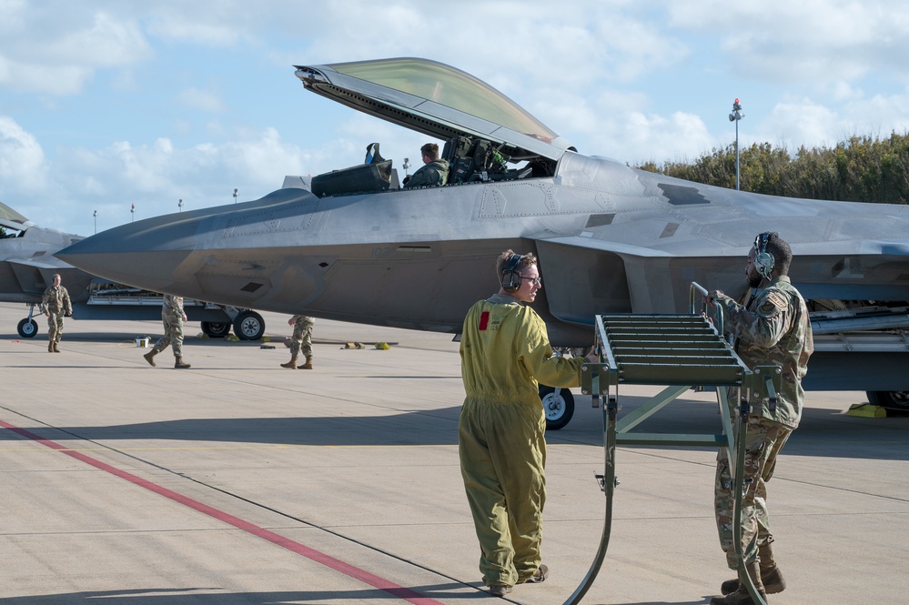 90th EFS arrive in the Netherlands