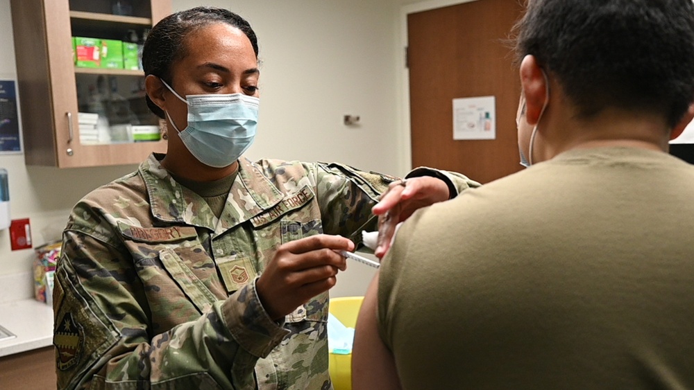 Flu shots available for active duty, first responders, high-risk personnel