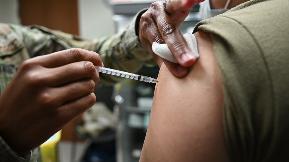 Flu shots available for active duty, first responders, high-risk personnel