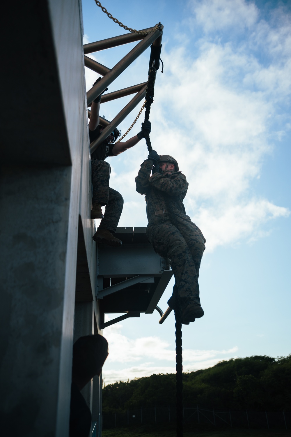 3d LCT Conduct Fast Rope Training