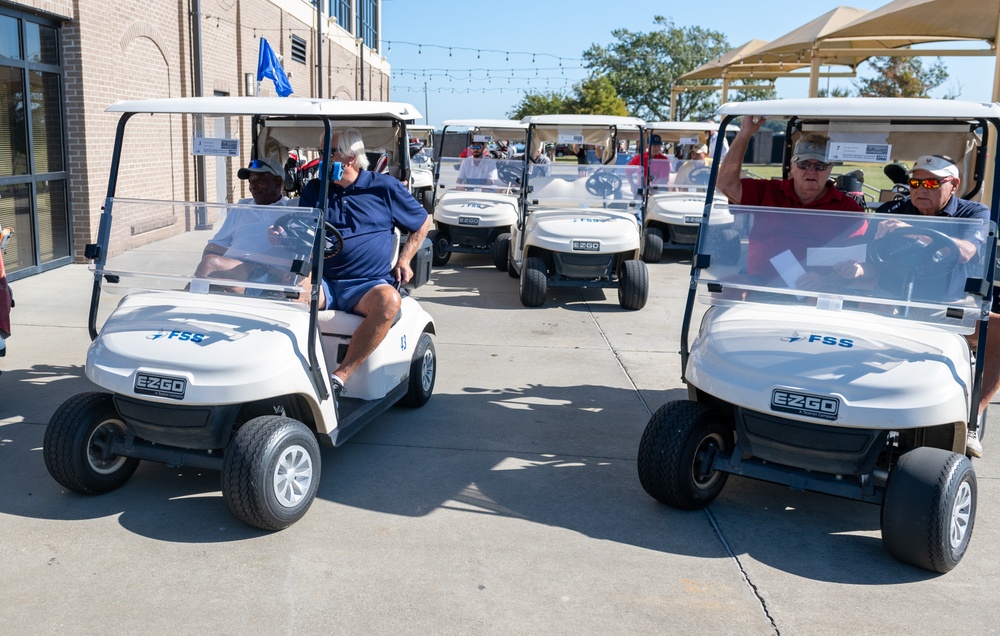 Bay Breeze Golf Course cuts ribbon on new greens