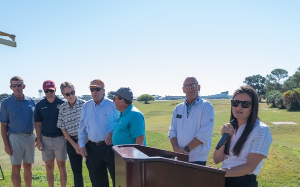 Bay Breeze Golf Course cuts ribbon on new greens