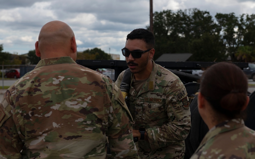 DVIDS - Images - DLA Energy commander visits JB Charleston [Image 5 of 13]