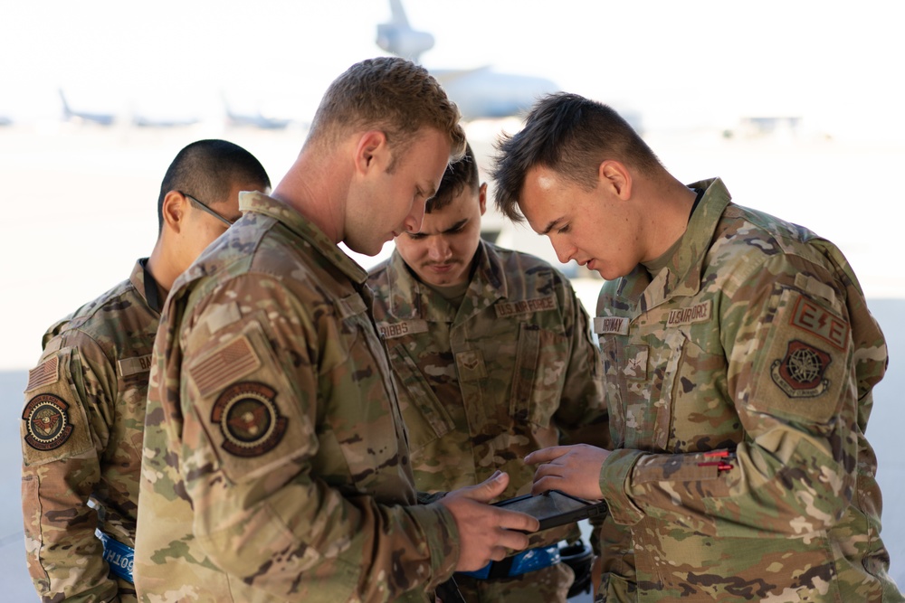 Maintenance Qualification Training Program class at Travis AFB