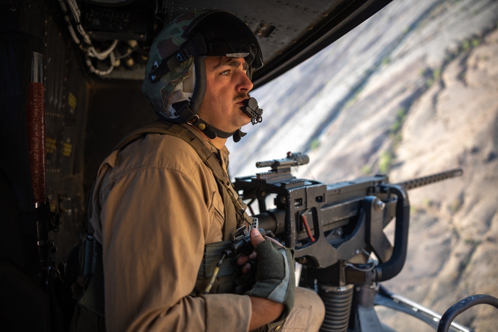 WTI 1-23: UH-1Y Venom Day Guns Live Fire