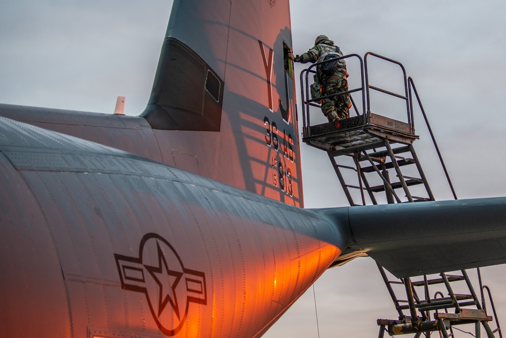 Yokota Airmen maintain fleet readiness during SRI