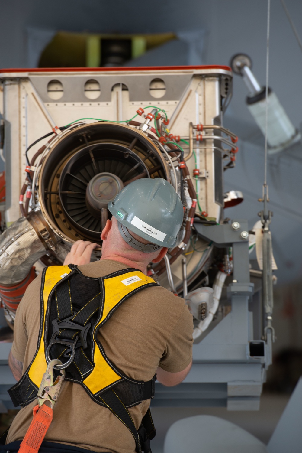 Pease Airmen Complete First APU Install in KC-46