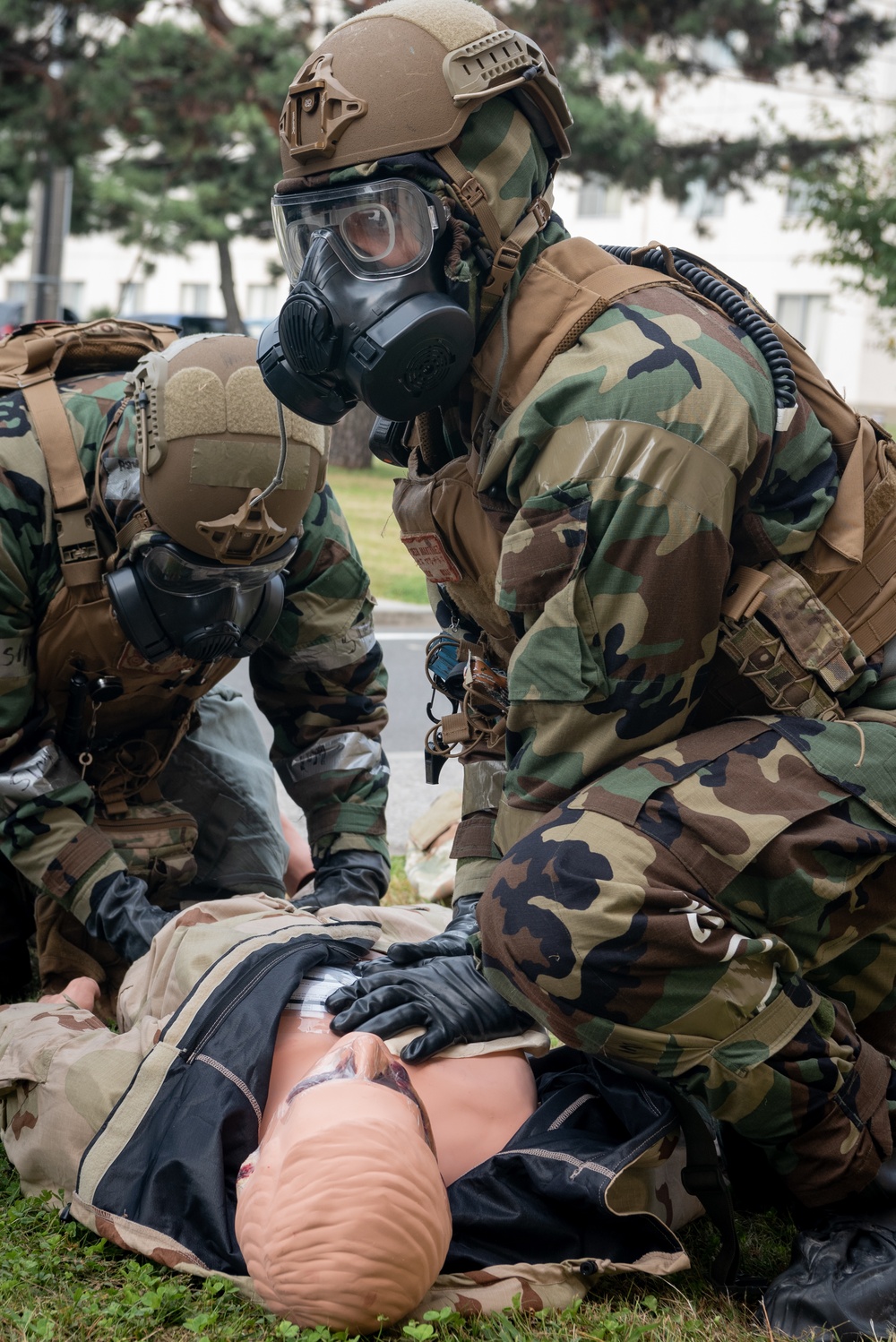 Yokota Airmen simulate mass casualty response