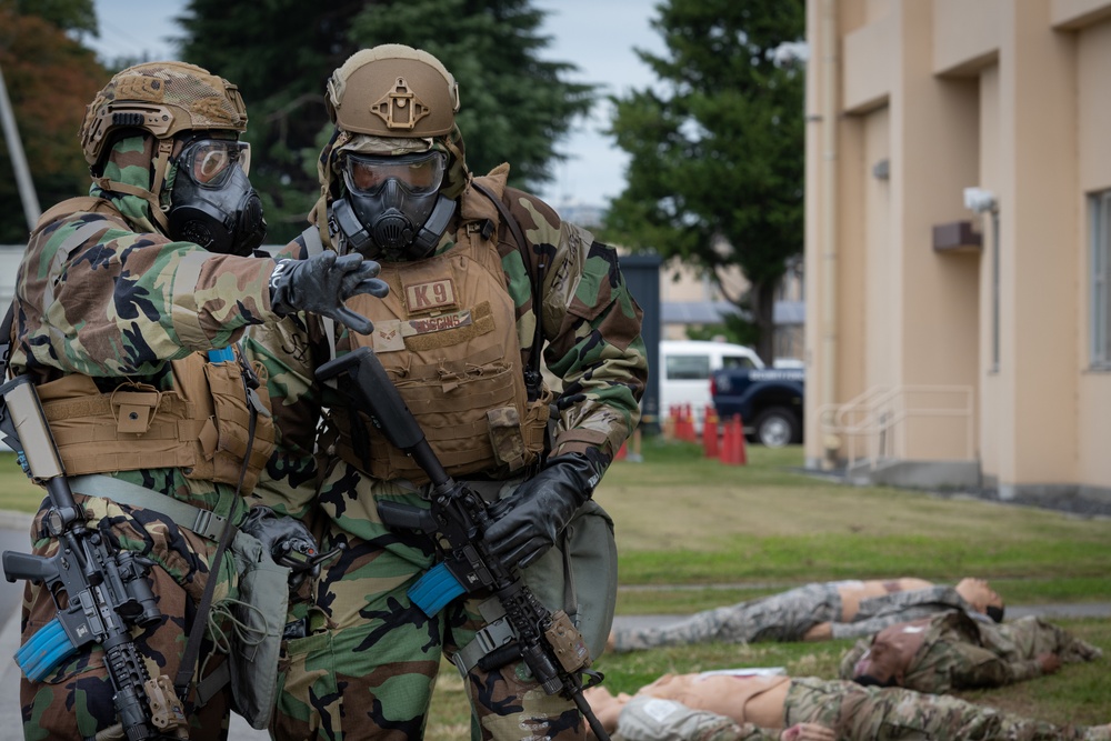 Yokota Airmen simulate mass casualty response