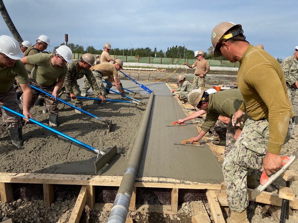 NMCB 11 Conducts Joint Concrete Placement with Georgian Army Engineering Platoon