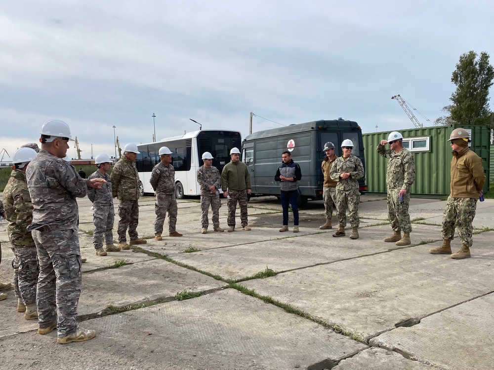 NMCB 11 Conducts Joint Concrete Placement with Georgian Army Engineering Platoon