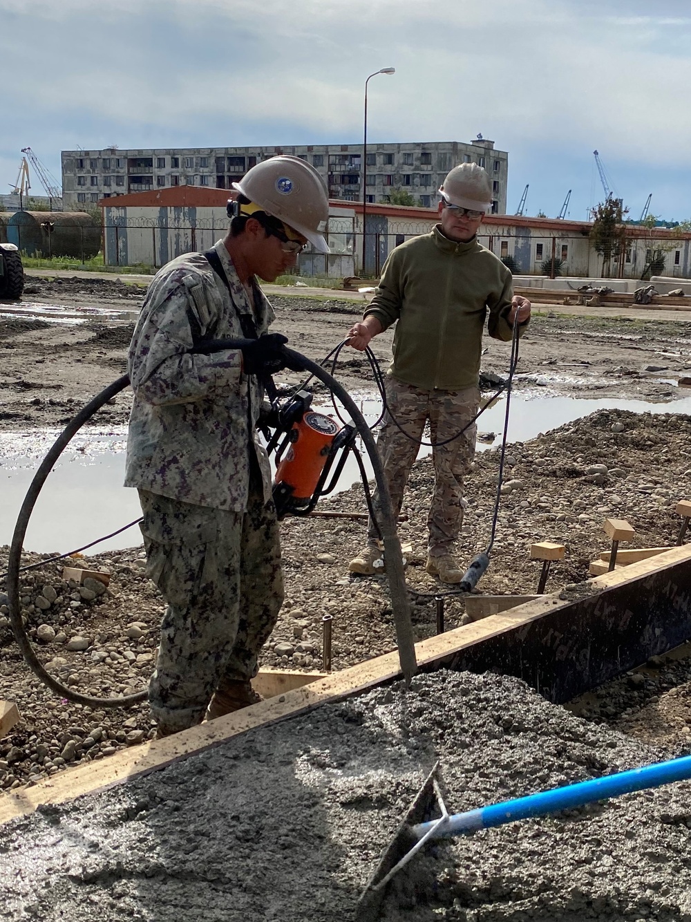 NMCB 11 Conducts Joint Concrete Placement with Georgian Army Engineering Platoon