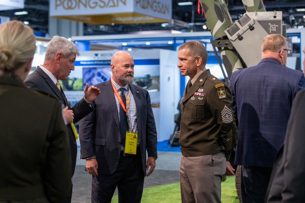 USAREUR-AF leaders brief capabilities at AUSA events