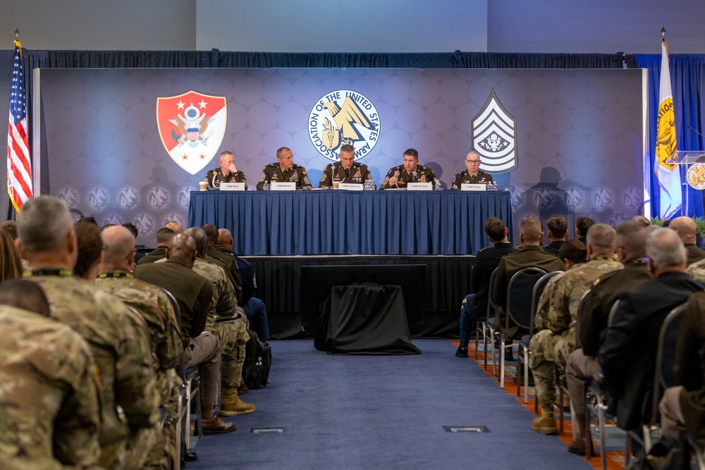 USAREUR-AF leaders brief capabilities at AUSA events