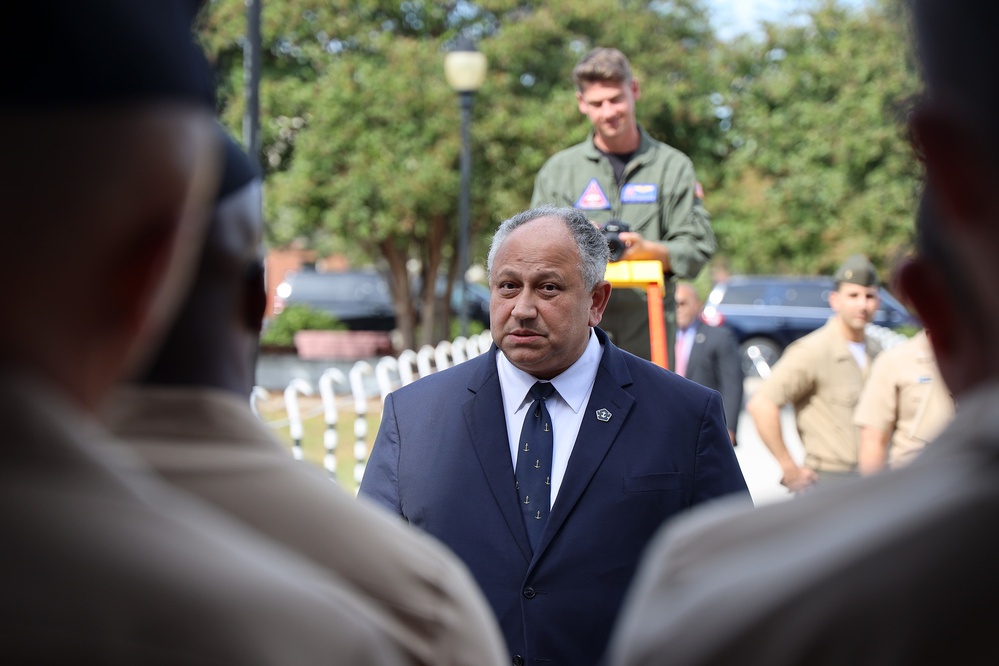 SECNAV Visits Pensacola