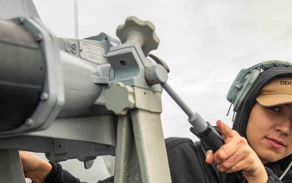 U.S. Navy Sailor Uses Big Eye Lens