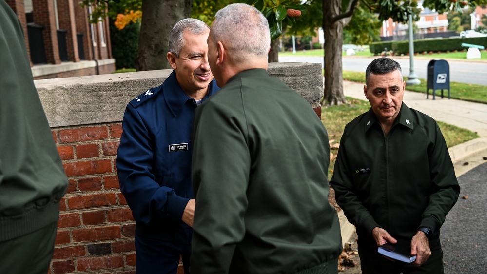 Brazilian Chairman of the Joint Chiefs of Staff Visits the IADC