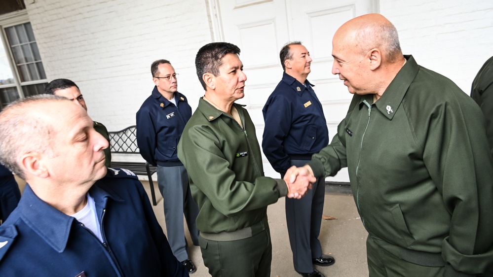 Brazilian Chairman of the Joint Chiefs of Staff Visits the IADC