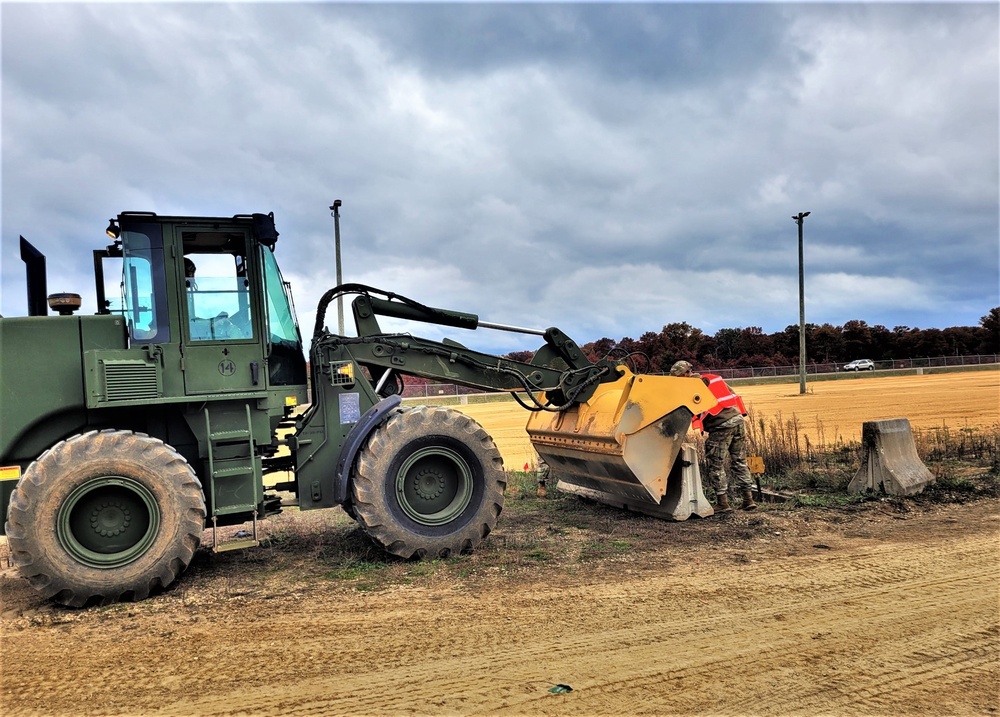 Engineers with Wisconsin National Guard’s 173rd Engineer Company work on McCoy troop project