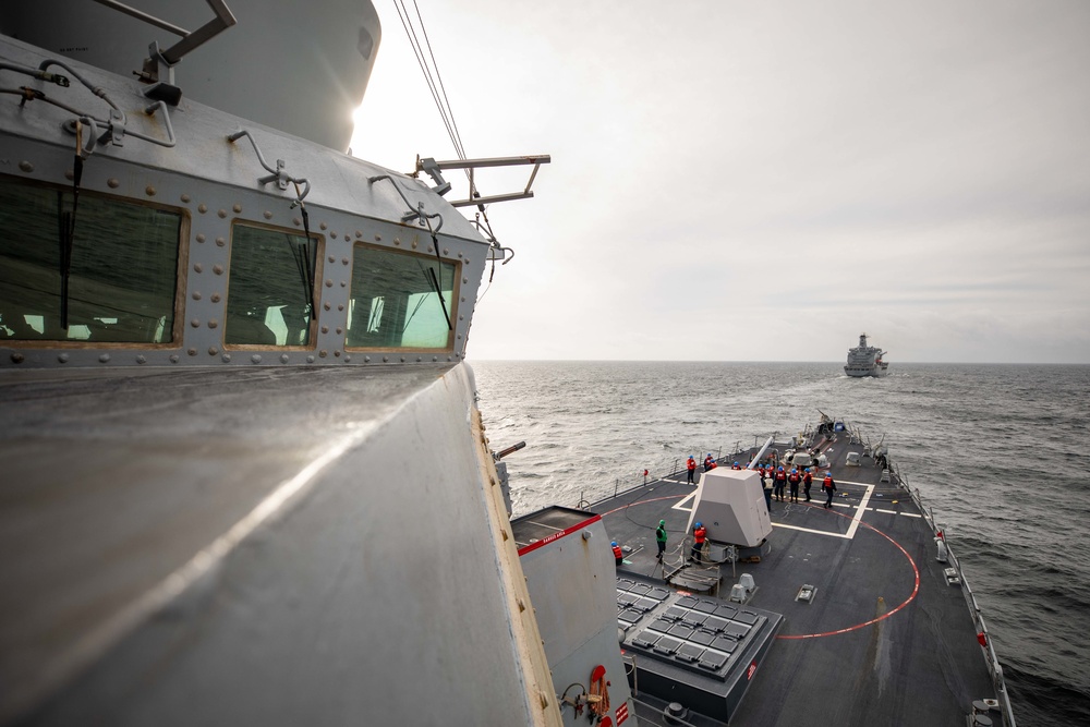 USS Roosevelt (DDG 80) Conducts RAS with USNS Leroy Grumman