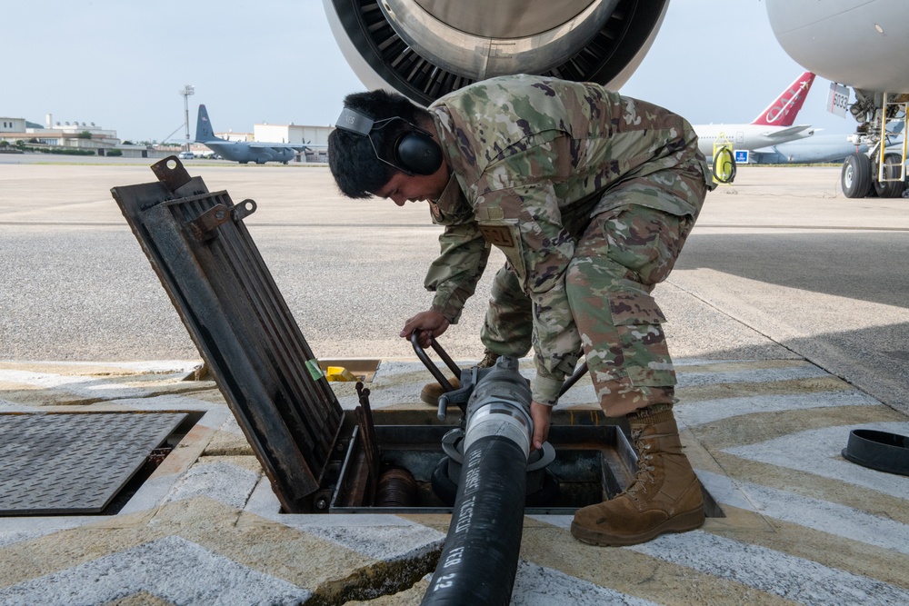 Dvids Images Mcconnell Airmen Practice Ace Aeromedical Evacuation At Kadena Image 4 Of 4 8583