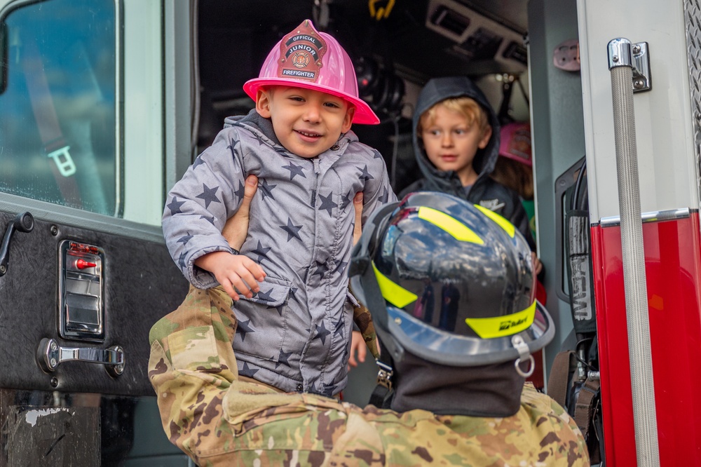 Malmstrom fire department pays visit to Child Development Center