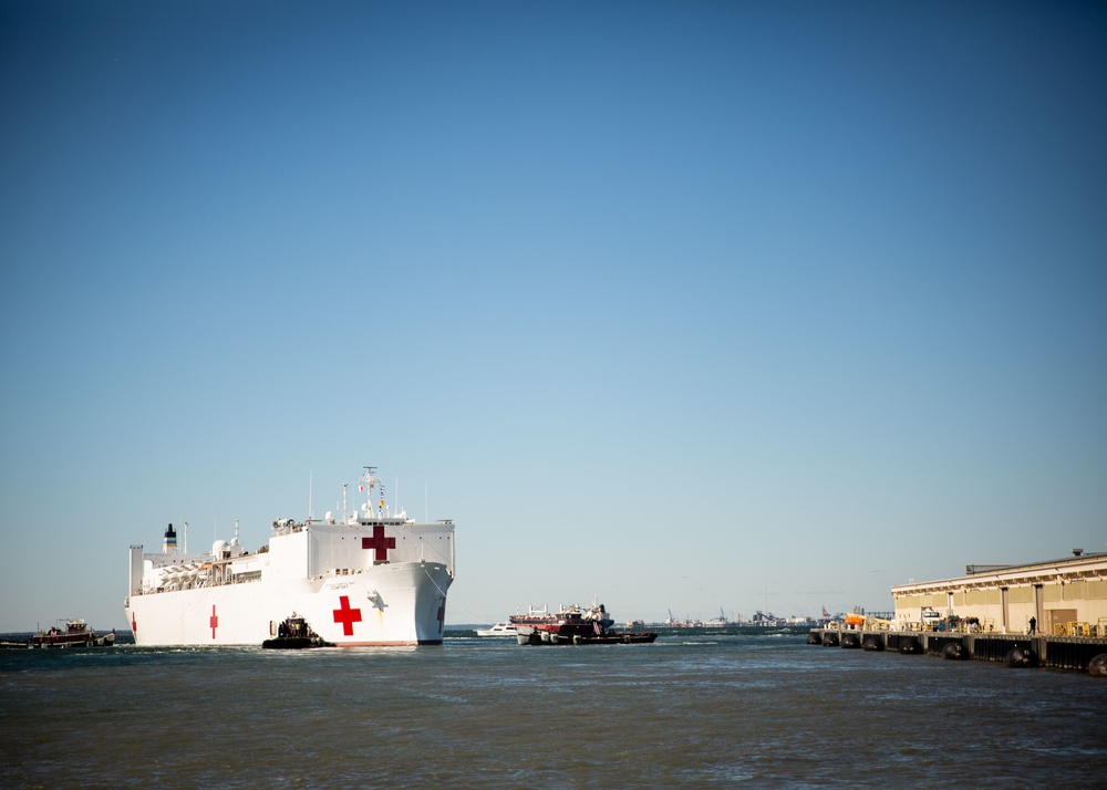 USNS Comfort Departure