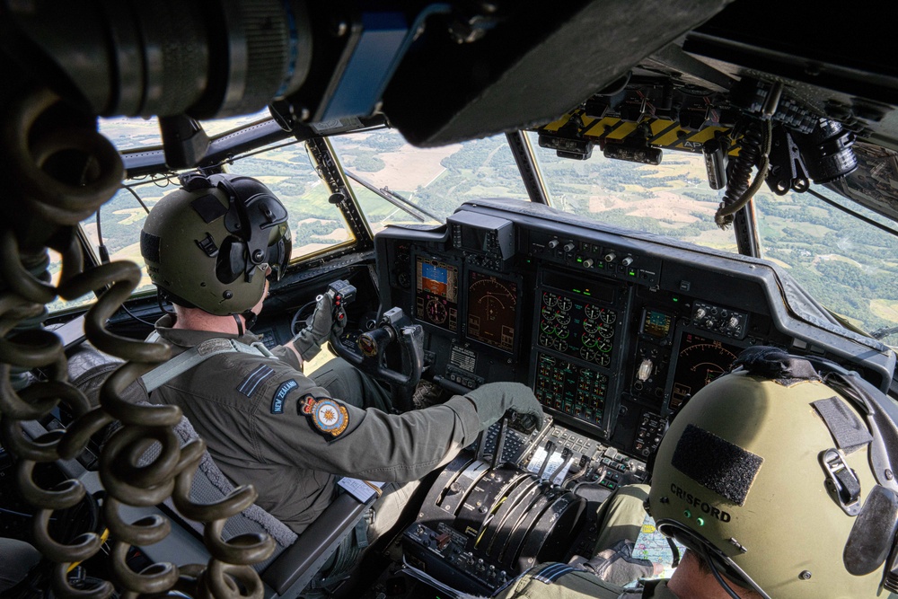 Royal New Zealand Air Force visits Missouri to learn C-130 tactics