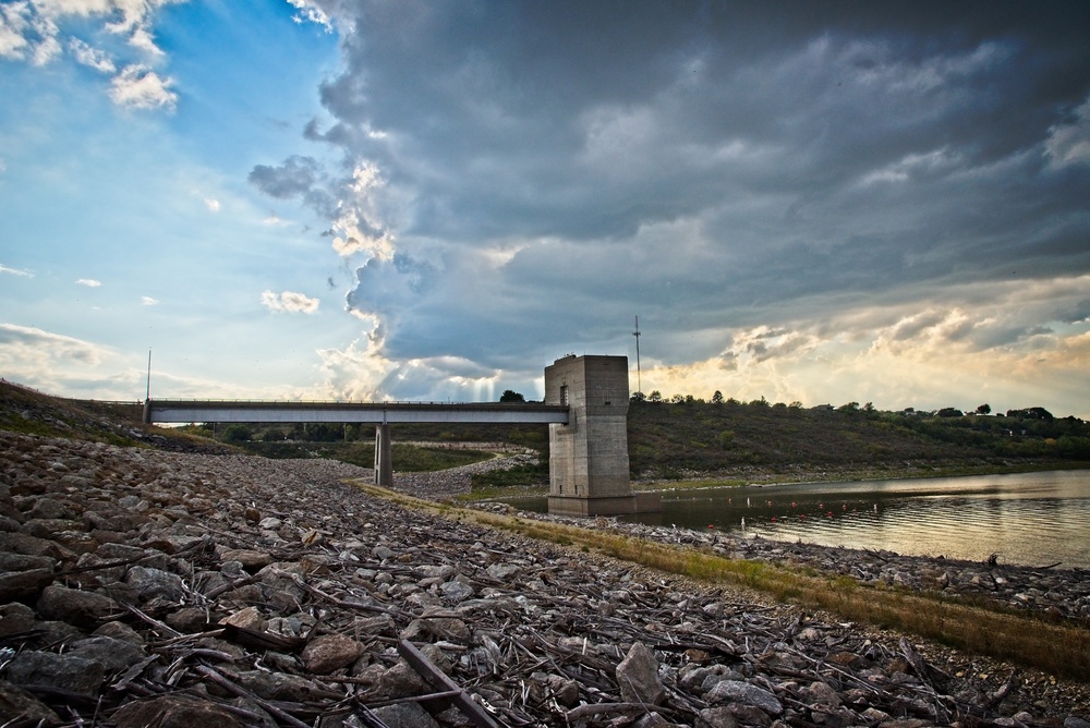 Tuttle Creek Dam tower