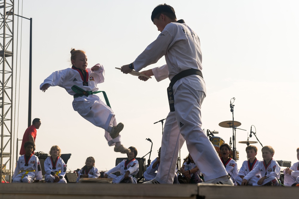 Humphreys,Pyeongtaek: two communities share one heart beat