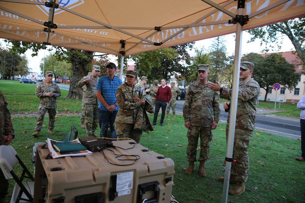 USAREUR-AF G6 visits 2d TSB