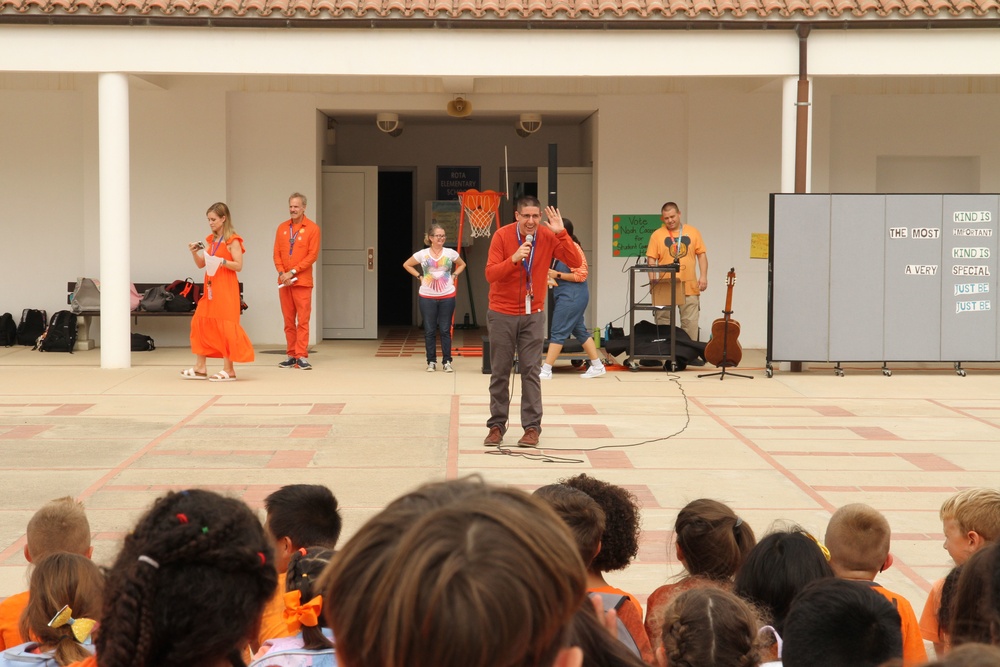 Rota Elementary School Holds Unity Day Assembly