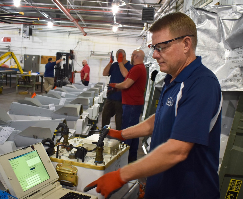 Crane Army hosts Air Force Life Cycle Management Center Team