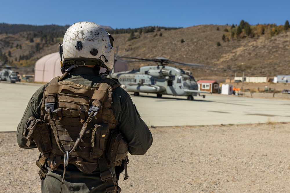 HMH-462 Conducts Mountain Training Exercise 1-23