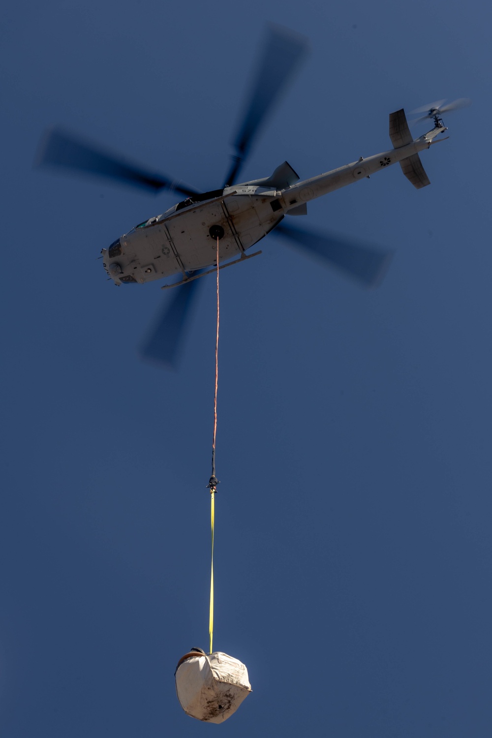 HMLAT-303 Marines provide external lift capabilities to local wildlife agencies