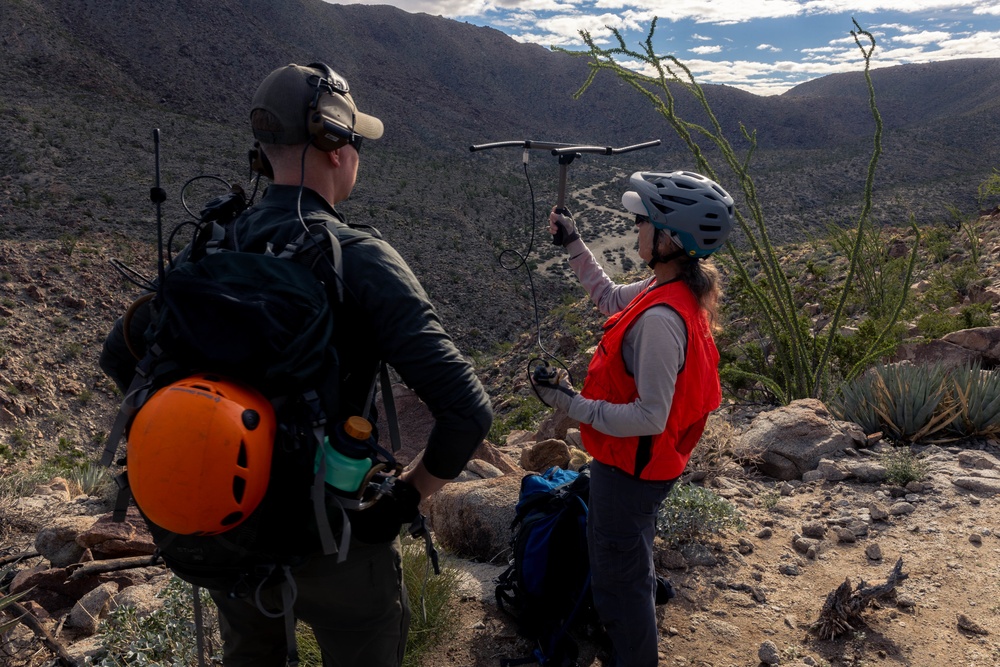 HMLAT-303 Marines provide external lift capabilities to local wildlife agencies