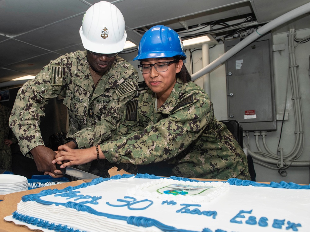 USS Essex Celebrates its 30th Anniversary