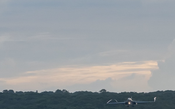 28th Bomb Wing B-1B Lancers arrive at Andersen Air Force Base