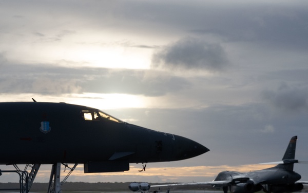 28th Bomb Wing B-1B Lancers arrive at Andersen Air Force Base